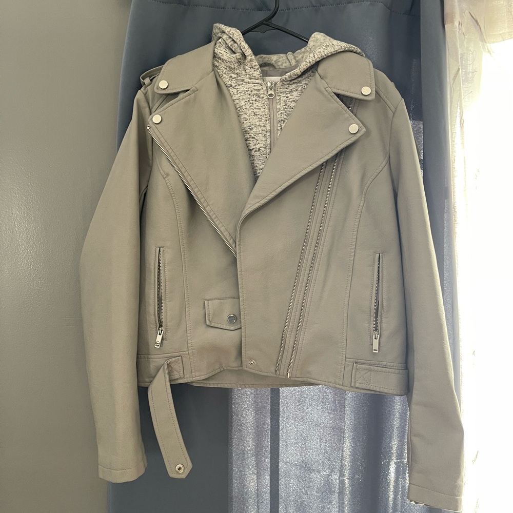 Leather jacket w Hood
